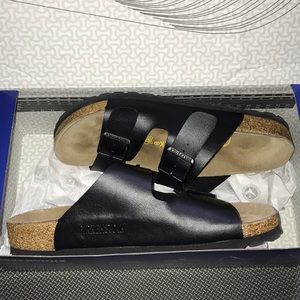 Arizona Birkenstock size 37 (Women’s 7)🖤